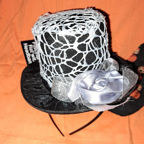 Halloween SALE! Ladies XL or Men M-L HalloQueen Tee, Sock, Pendant, Hat - Picture 6 of 10